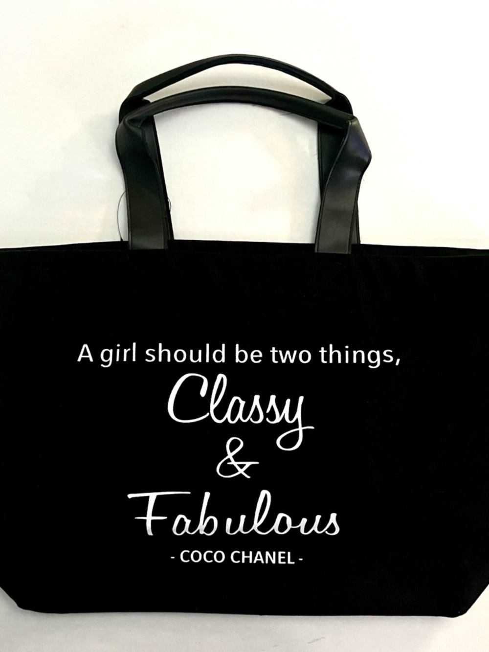 RARE New With Tags LA Trading Co      C o c o  C h a n e l Classy Fabulous Tote